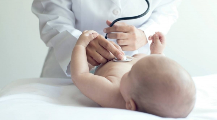 Neonati: le visite pediatriche nel primo anno di vita
