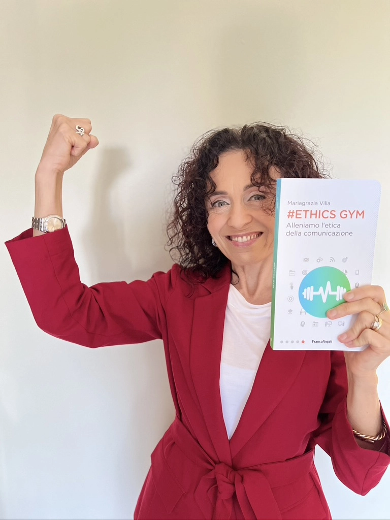 Foto 1 - “Ethics Gym - Alleniamo l’etica della comunicazione”, il nuovo libro della giornalista e docente Mariagrazia Villa 