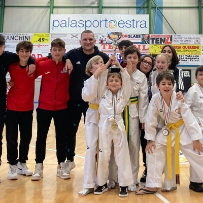 Foto 1 - Il Centro Taekwondo Arezzo ha trionfato al Tuscany Open 