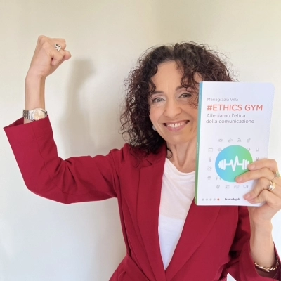 Foto 1 - “Ethics Gym - Alleniamo l’etica della comunicazione”, il nuovo libro della giornalista e docente Mariagrazia Villa 