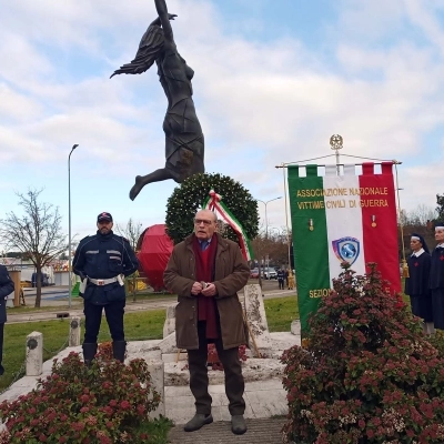 Una cerimonia in onore delle vittime civili di guerra del territorio aretino 