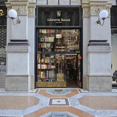 “Senti, caro Carlo”: incontro a Milano nella storica Libreria Bocca, la pluripremiata autrice Maria Pia Selvaggio dialoga con Giorgio Lodetti