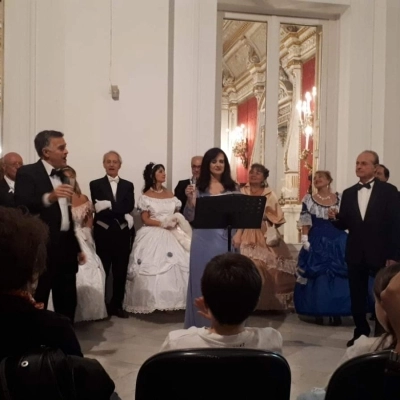 Voci  armoniose  ed incantevoli danze nella  suggestiva e sognante cornice della storica dimora di Villa Pignatelli a Napoli