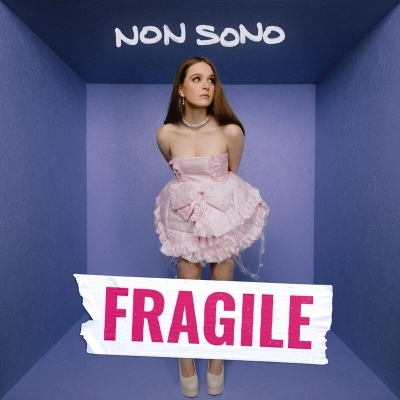 Alba ridefinisce la musica pop con l’attesissimo debut EP “Non sono fragile”