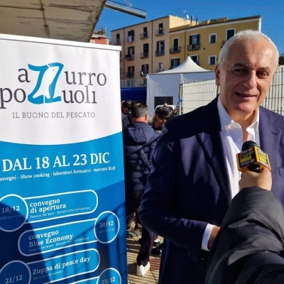 Azzurro Pozzuoli ha debuttato ufficialmente lunedi 18 dicembre al Palazzo del Mare