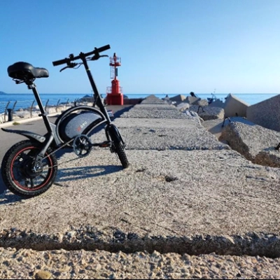 DYU annuncia il lancio della mini bicicletta elettrica pieghevole D3F da 14 pollici: Un compagno compatto per il pendolarismo urbano