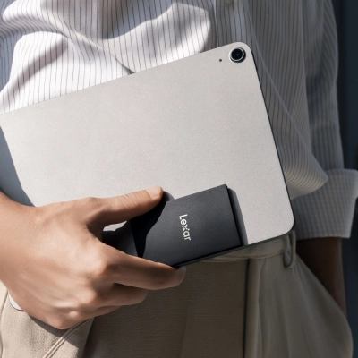 Lexar espande la sua linea di SSD portatili con i modelli SL500, SL500 con kit magnetico e Armor700