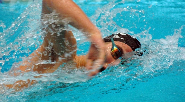 Un mese di corsi gratuiti di nuoto e fitness in acqua con la Chimera Nuoto 