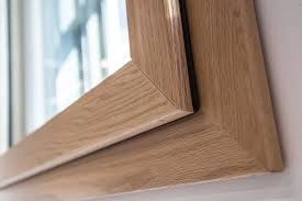Verniciatura infissi in legno: norma UNI 11717-1 che ne migliora durabilità e qualità