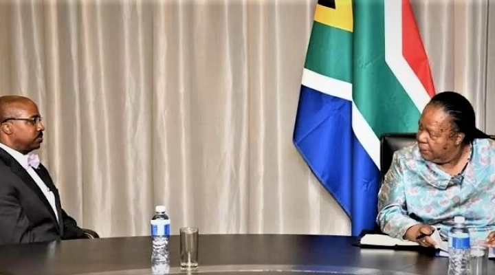 L’ambasciatore USA in Sudafrica si rimangia la parola e porge le scuse al Ministro degli Esteri 