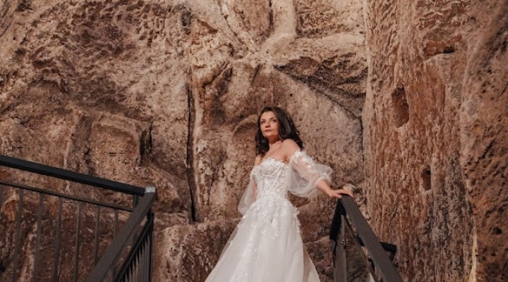 Al Pozzo di San Patrizio di Orvieto shooting fotografico moda sposa per il Progetto Orvieto Destination Wedding 